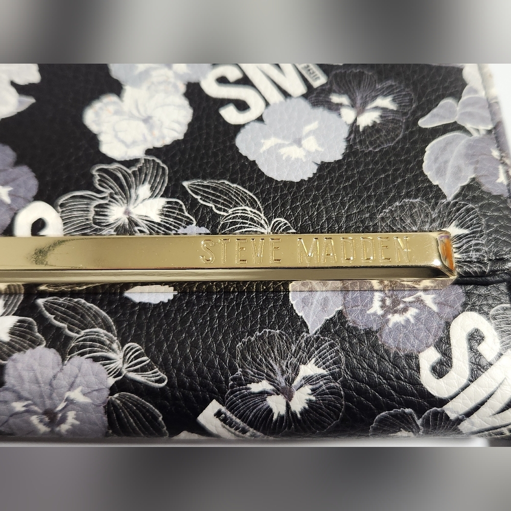 Steve Madden Black, White & Grey Flowered Wallet With Gold Hardware - Picture 3 of 9